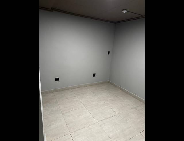 1 BEDROOM APARTMENT FOR SALE IN UMHLANGA RIDGE